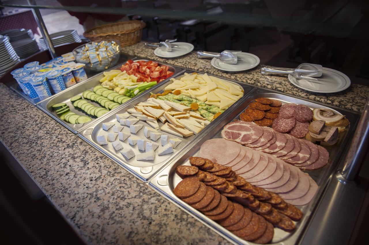 Varga Tanya Hotel Kerekegyháza Zewnętrze zdjęcie